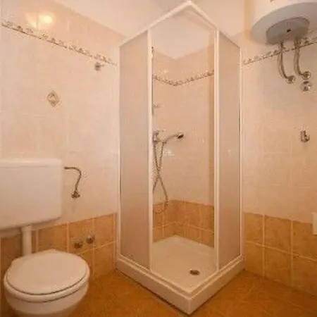 Christian Apartamento